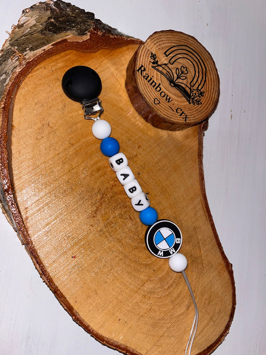 Attache tétine BMW simple